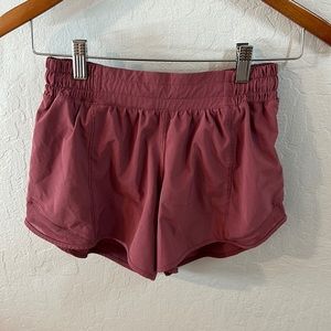 Lululemon hotty hot shorts 2.5”, rose mauve, size 6